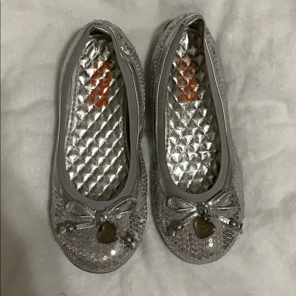 Kors Michael Kors girls slip ons